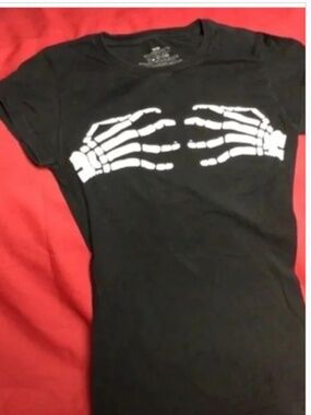 Ladies Misfits tshirt